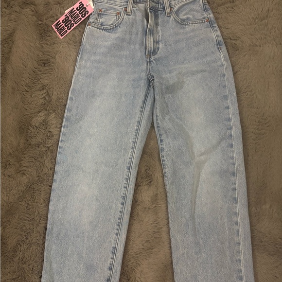 Aritzia Denim Forum 90s Marlo - Picture 2 of 4